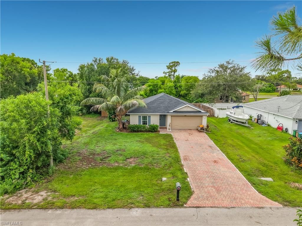 4306 NE 24th Pl , Cape Coral, FL 33909 Photo