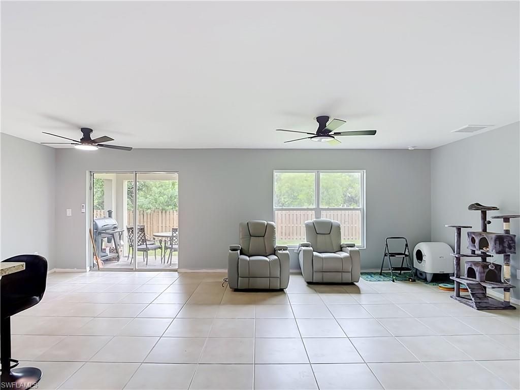 4306 NE 24th Pl , Cape Coral, FL 33909 Photo