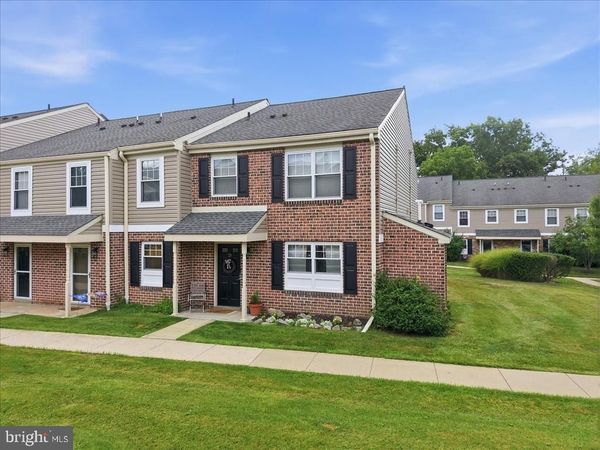 29 BARCLAY , Unit 204 U-29, BLUE BELL, PA 19422