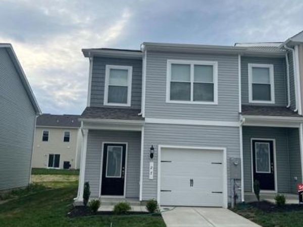 27 CRAMSFORD ST, FALLING WATERS, WV 25419