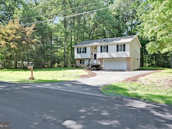 1800 CRAZY HORSE DRIVE, AUBURN, PA 17922
