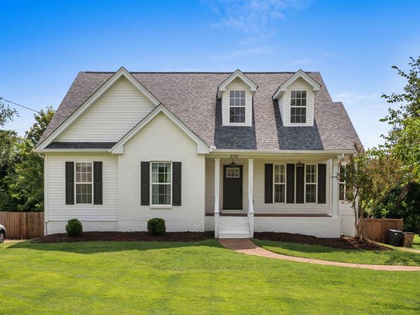 2712 Eastland Ave , Nashville, TN 37206