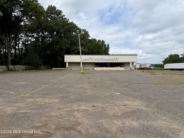 10027 U.s. 51 , Coldwater, MS 38618