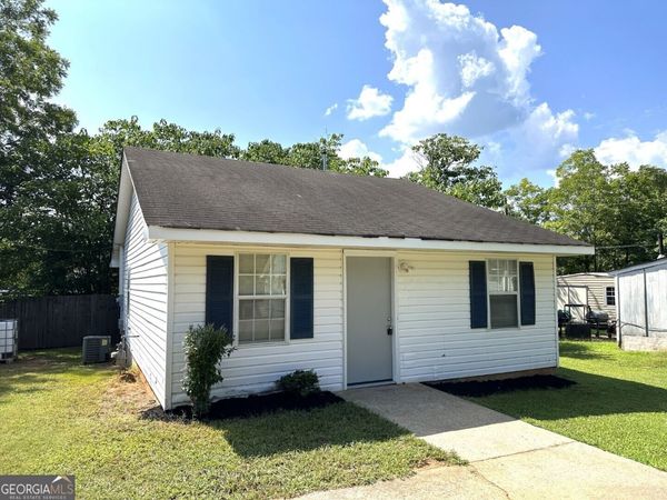 68 Murray Street, Newnan, GA 30263
