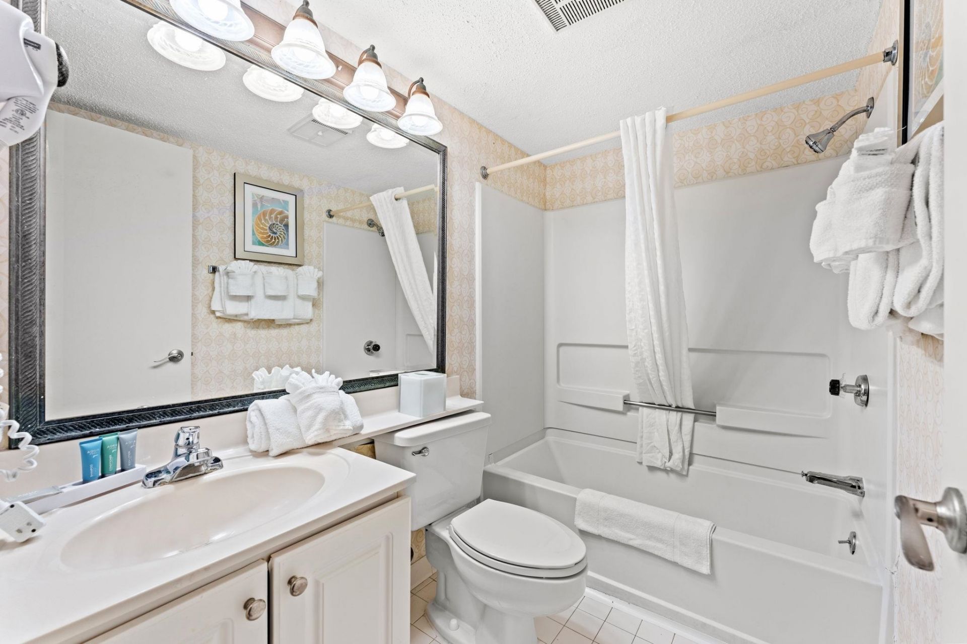 2701 N Ocean Blvd. Photo 11