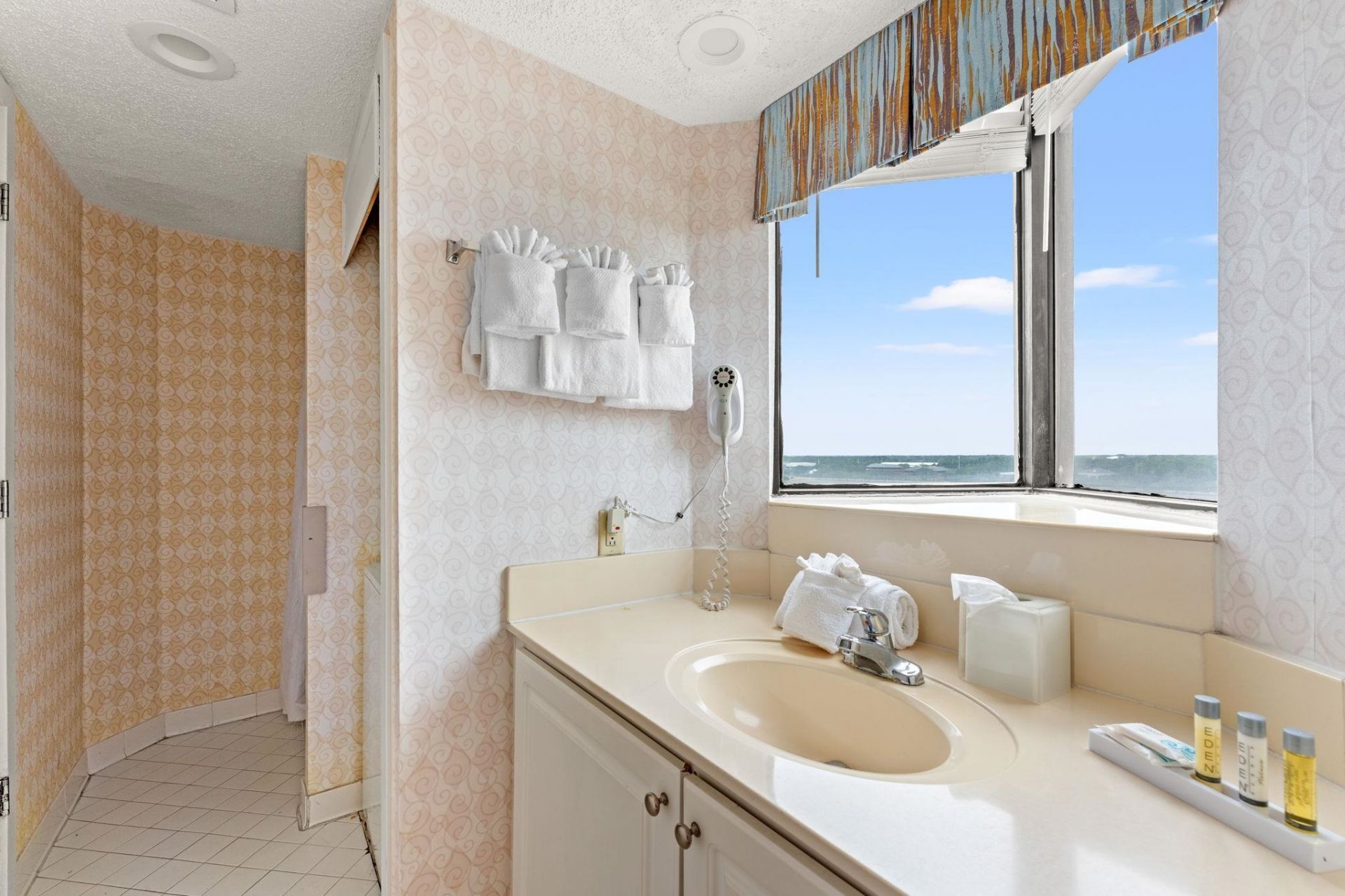 2701 N Ocean Blvd. Photo 26