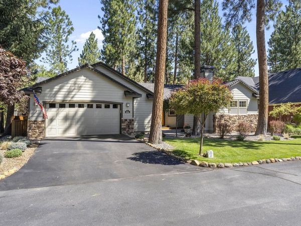 944 E Creek View Drive, Unit Lot 66 Blo, Sisters, OR 97759