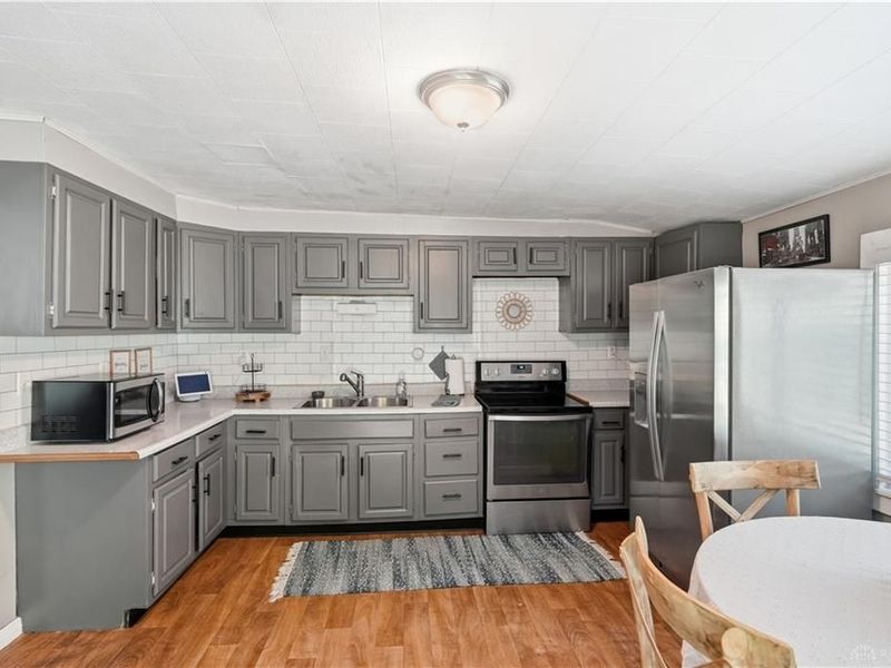 5759 Cincinnati Columbus Road, Waynesville, OH 45068 Photo 13