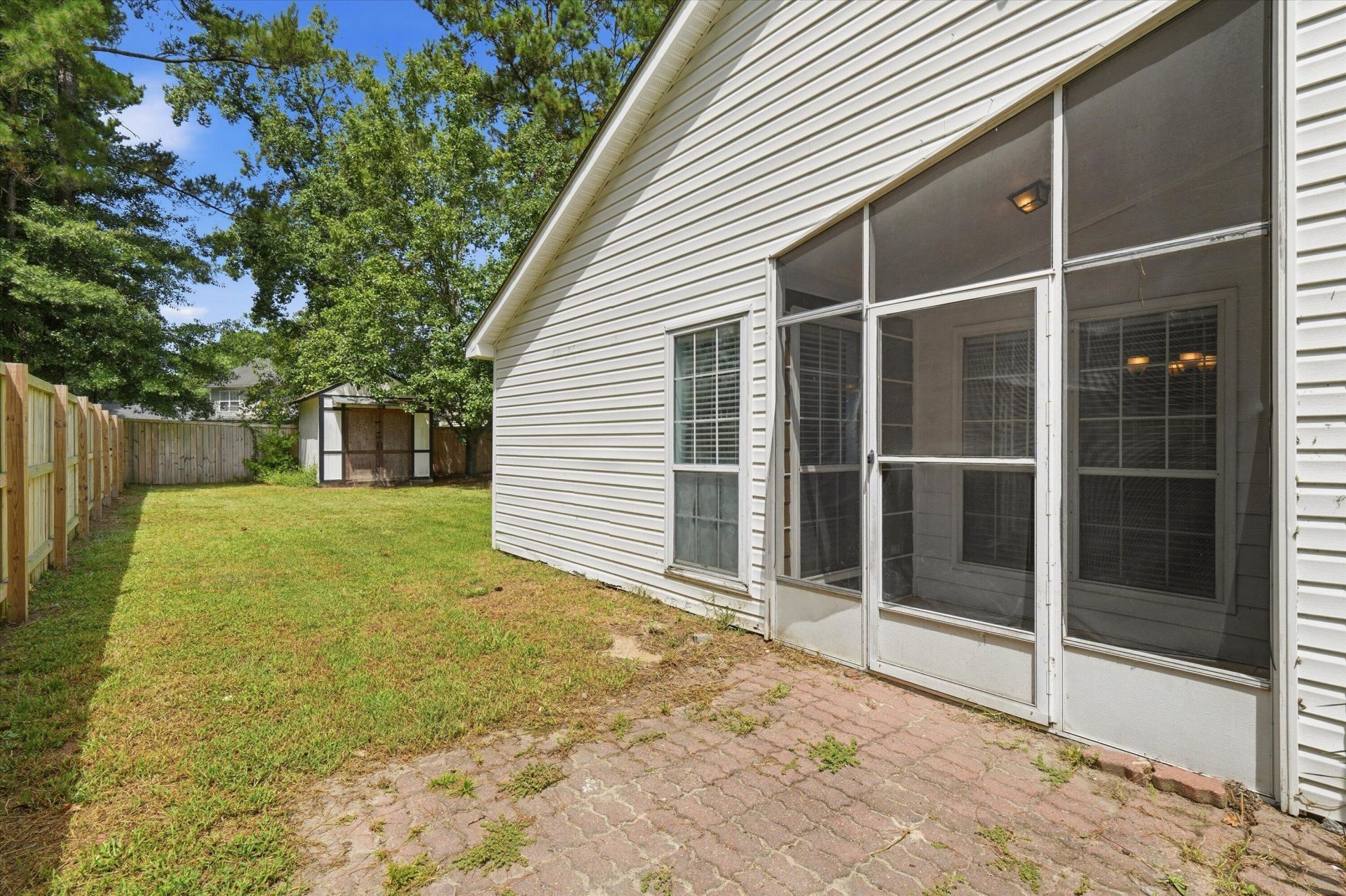 244 Corsair Street Photo 30