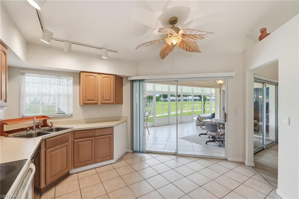 20918 Country Barn Dr, Estero, FL 33928 Photo