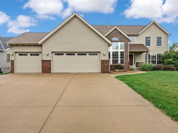 214 Revere Court NE, Cedar Rapids, IA 52402