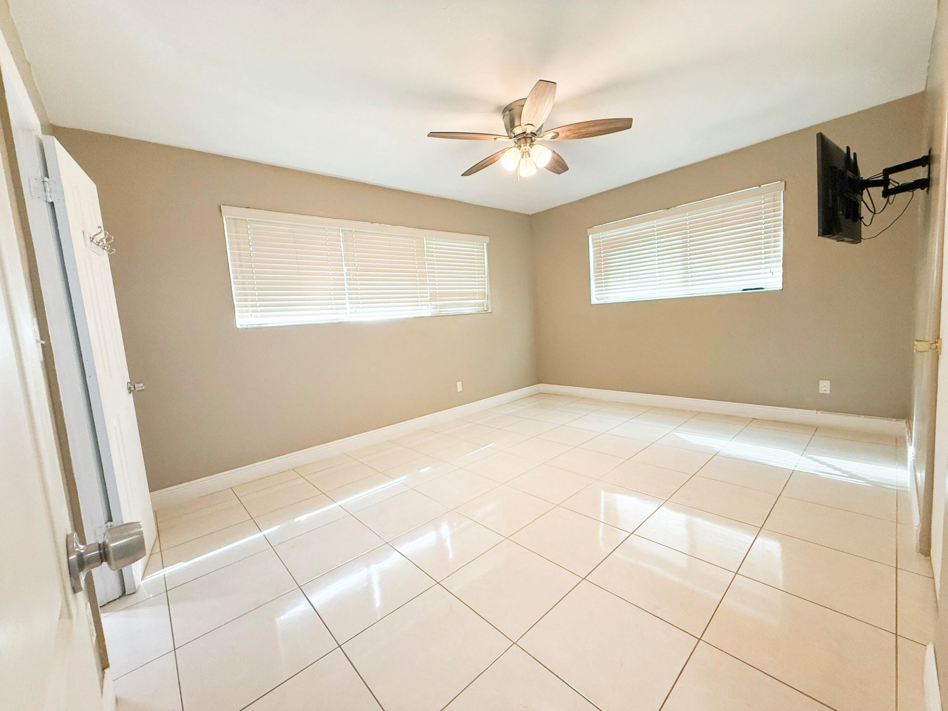 19731 NW 4th Avenue, Miami Gardens, FL 33169 Photo