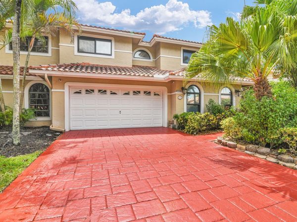 753 Villa Portofino Circle, Deerfield Beach, FL 33442