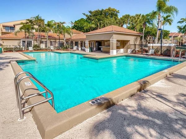 1068 N BENOIST FARMS Road, Unit 302, West Palm Beach, FL 33411