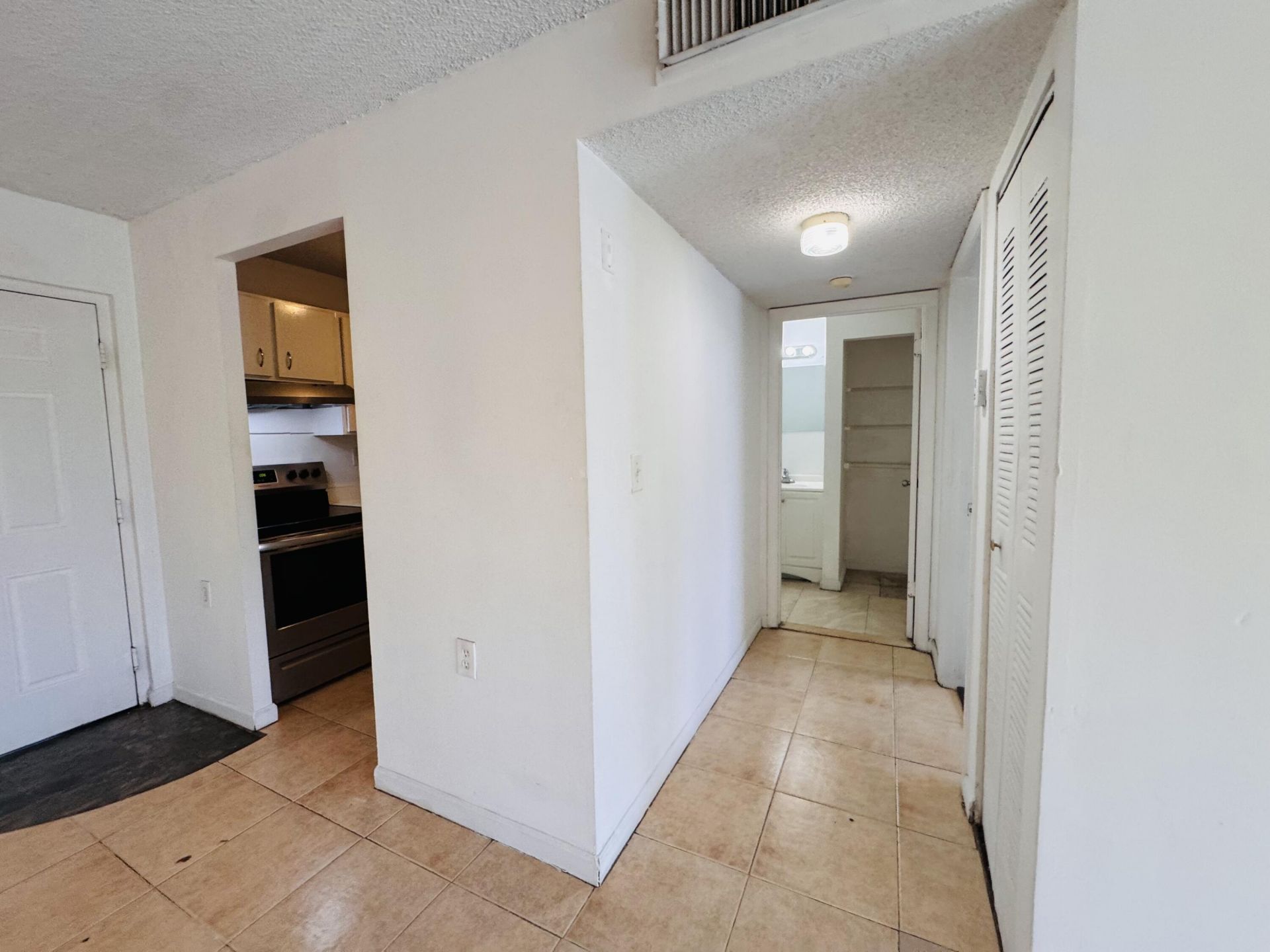 1068 N Benoist Farms Road, Unit 302, West Palm Beach, FL 33411 Photo