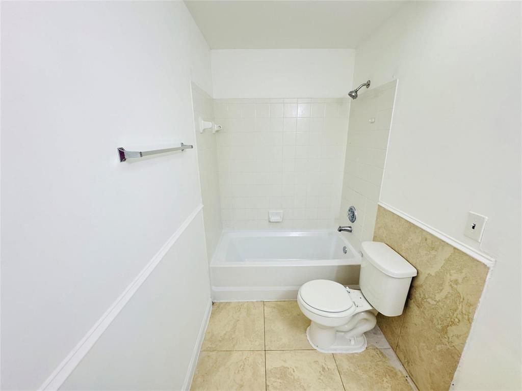 1068 N Benoist Farms Road, Unit 302, West Palm Beach, FL 33411 Photo