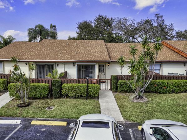 4934 SABLE PINE Circle, Unit B, West Palm Beach, FL 33417