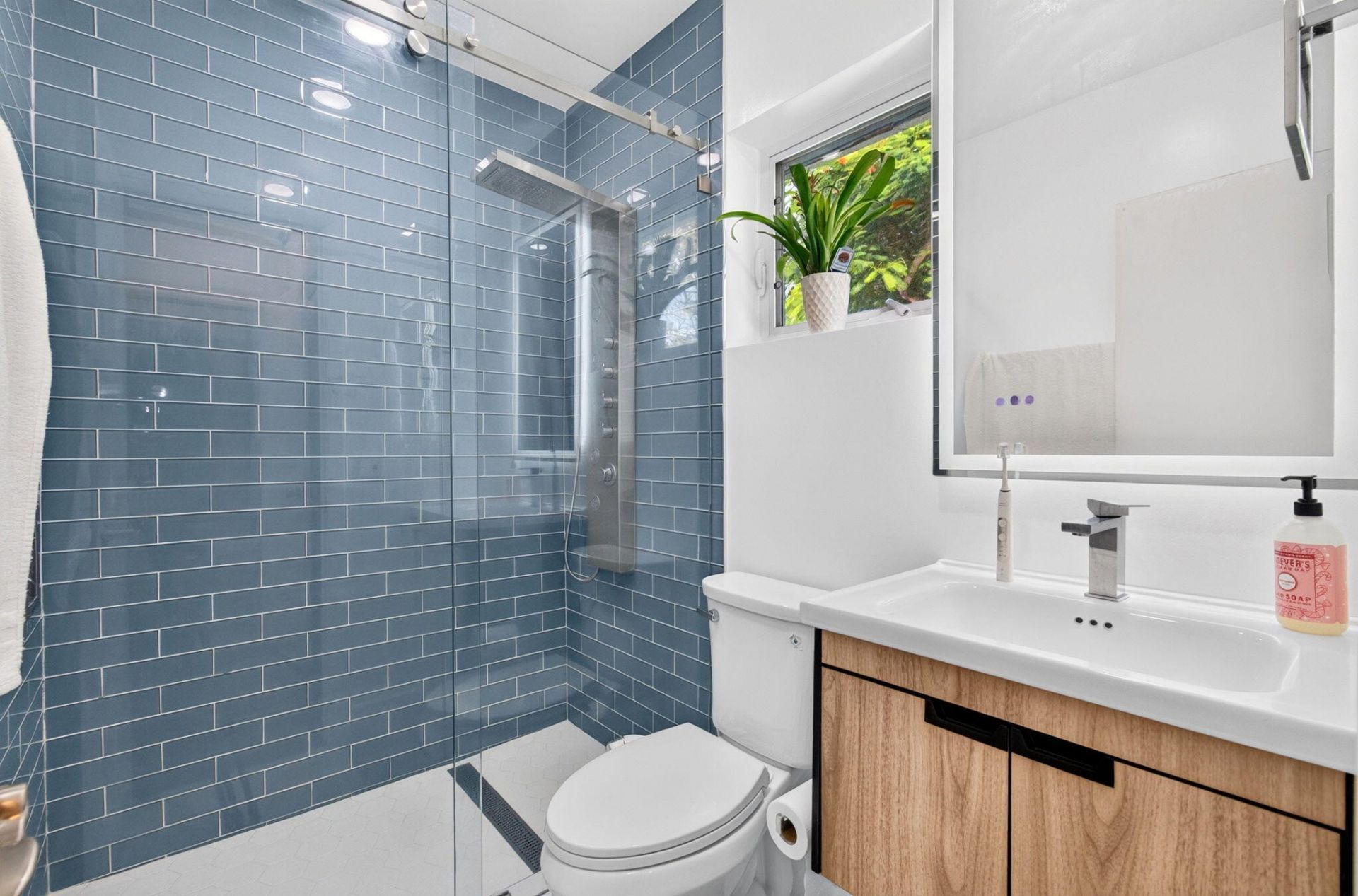 254 NW 6th Avenue, Boca Raton, FL 33432 Photo