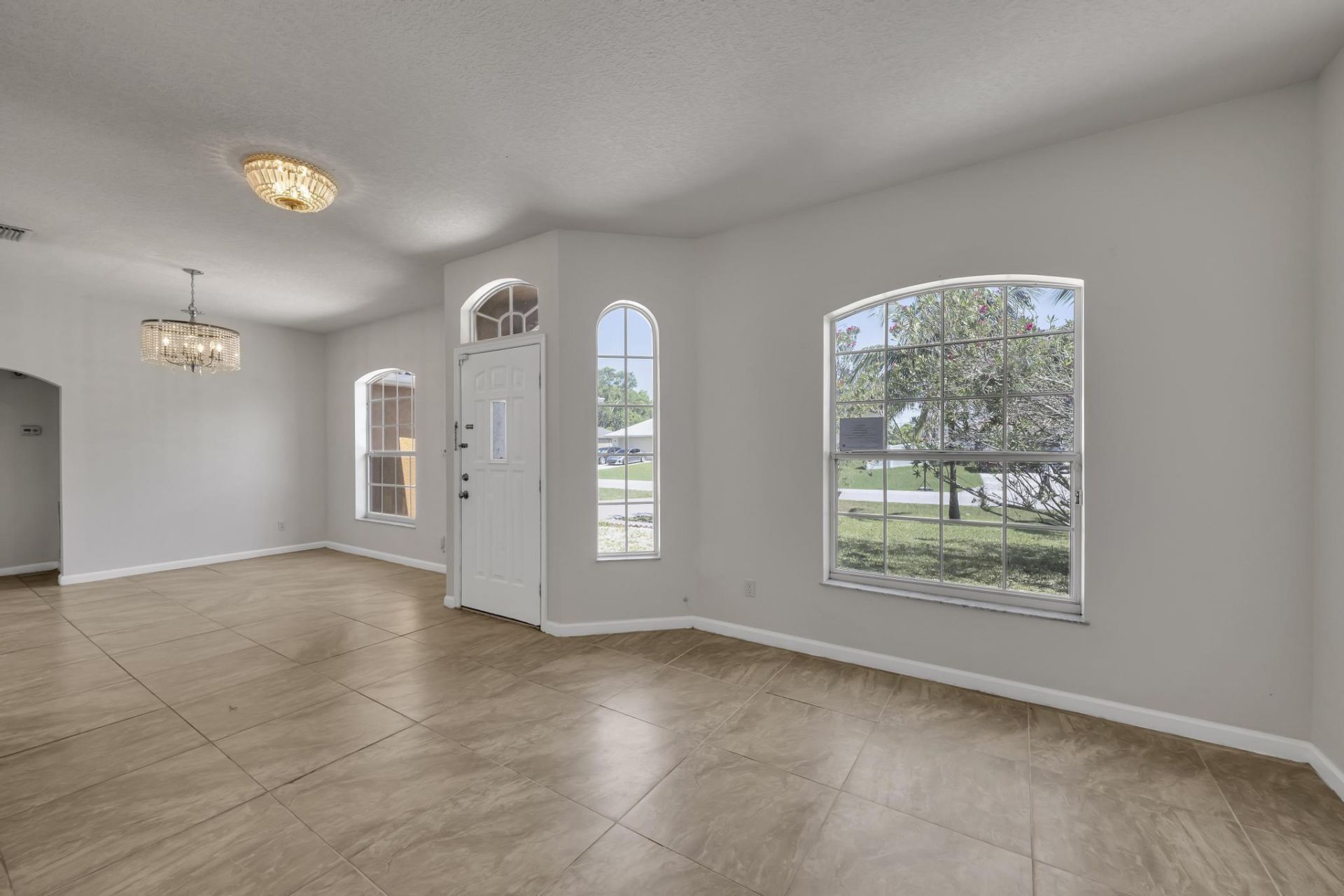 5075 NW Egret Avenue, Port Saint Lucie, FL 34983 Photo