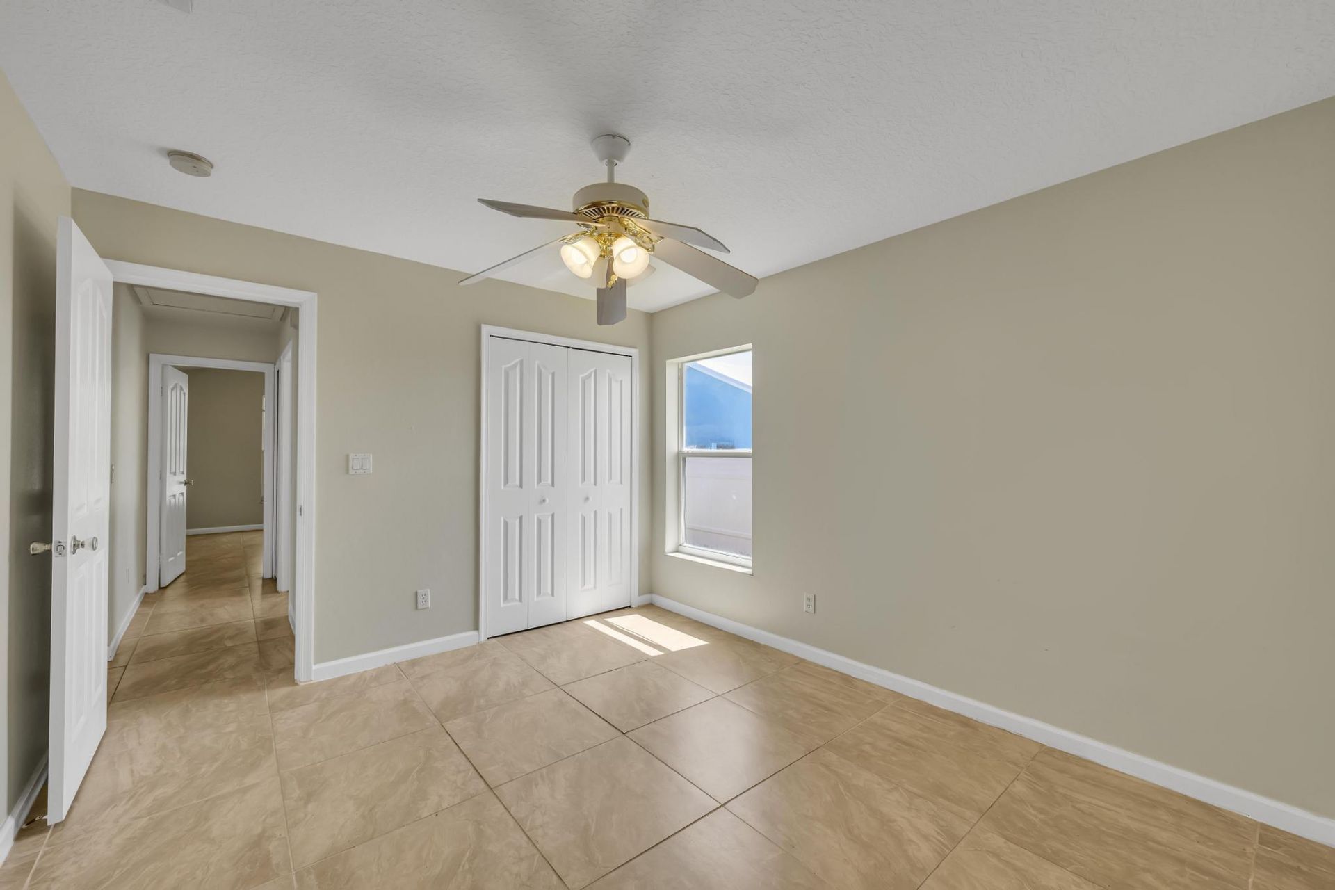 5075 NW Egret Avenue, Port Saint Lucie, FL 34983 Photo