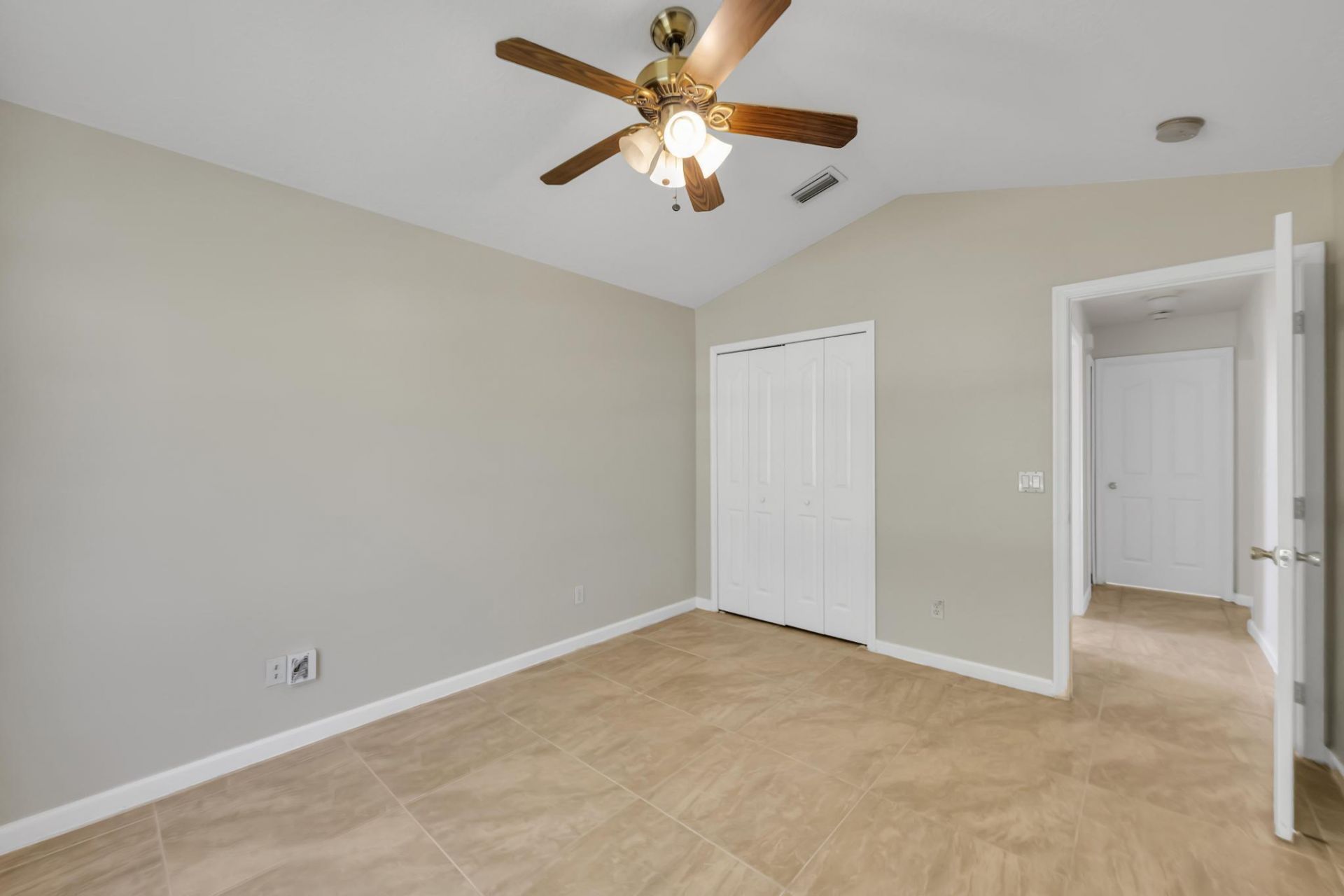 5075 NW Egret Avenue, Port Saint Lucie, FL 34983 Photo