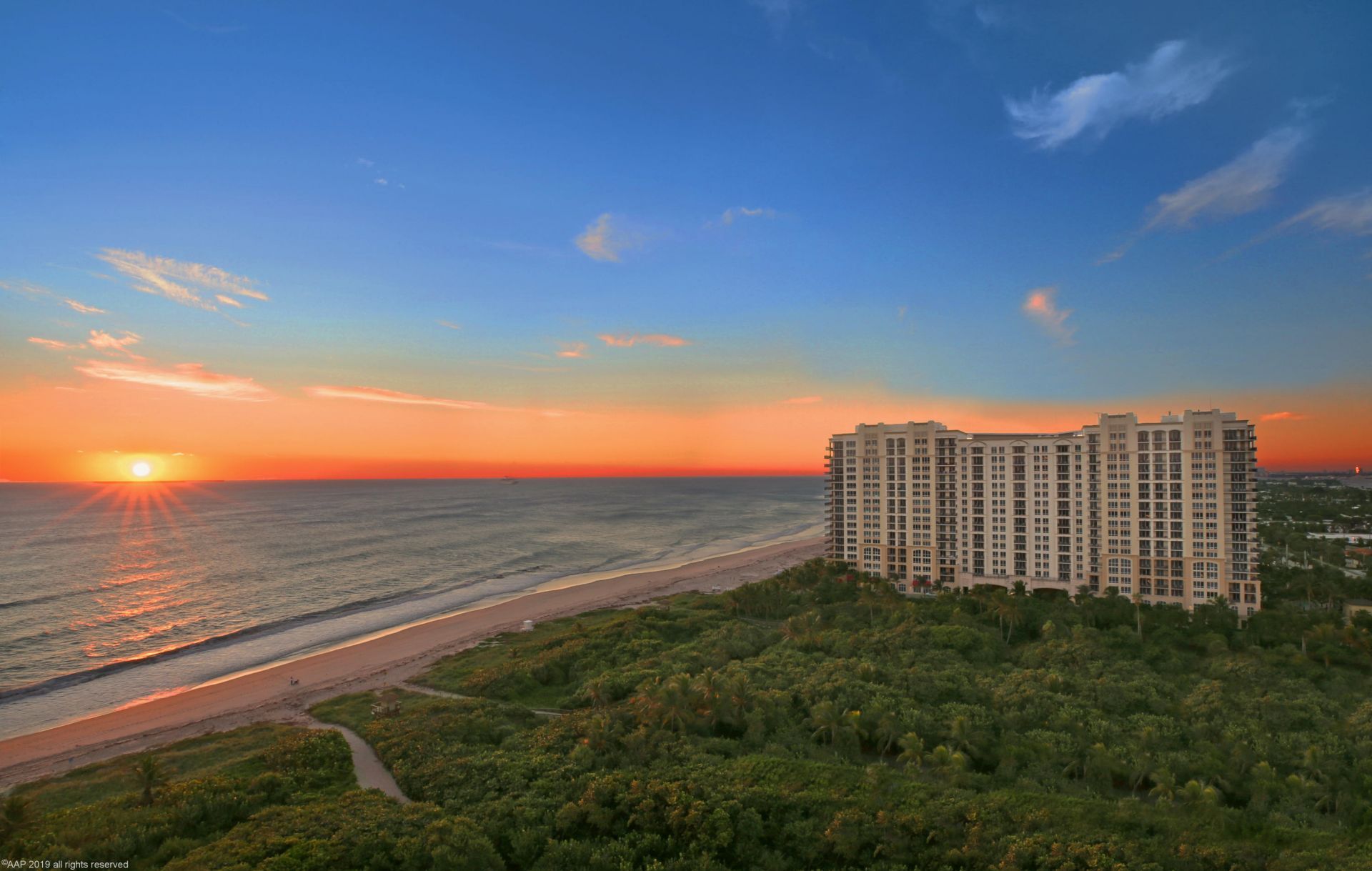 3800 N Ocean Drive, Unit 1450, Singer Island, FL 33404 Photo