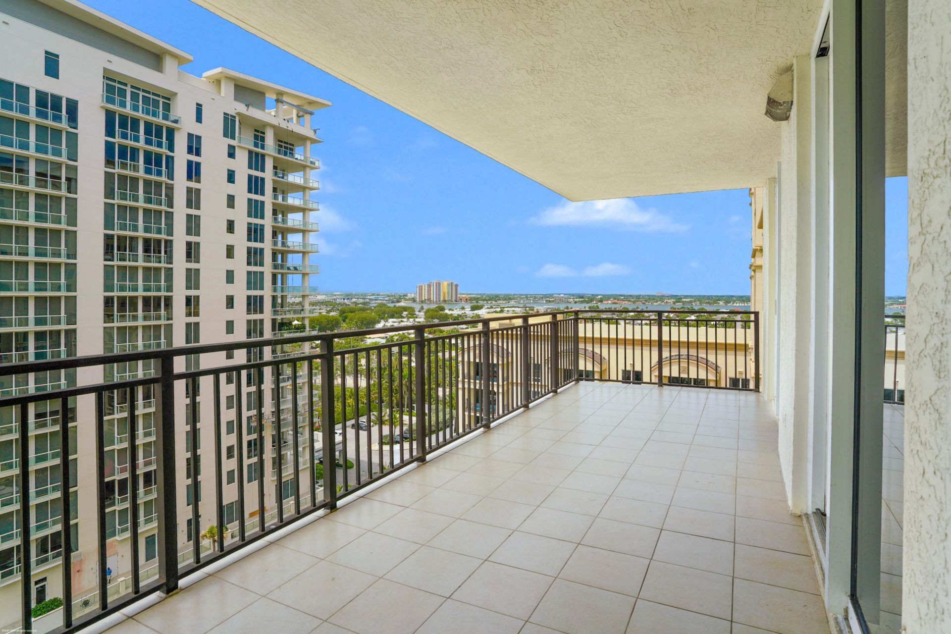 3800 N Ocean Drive, Unit 1450, Singer Island, FL 33404 Photo
