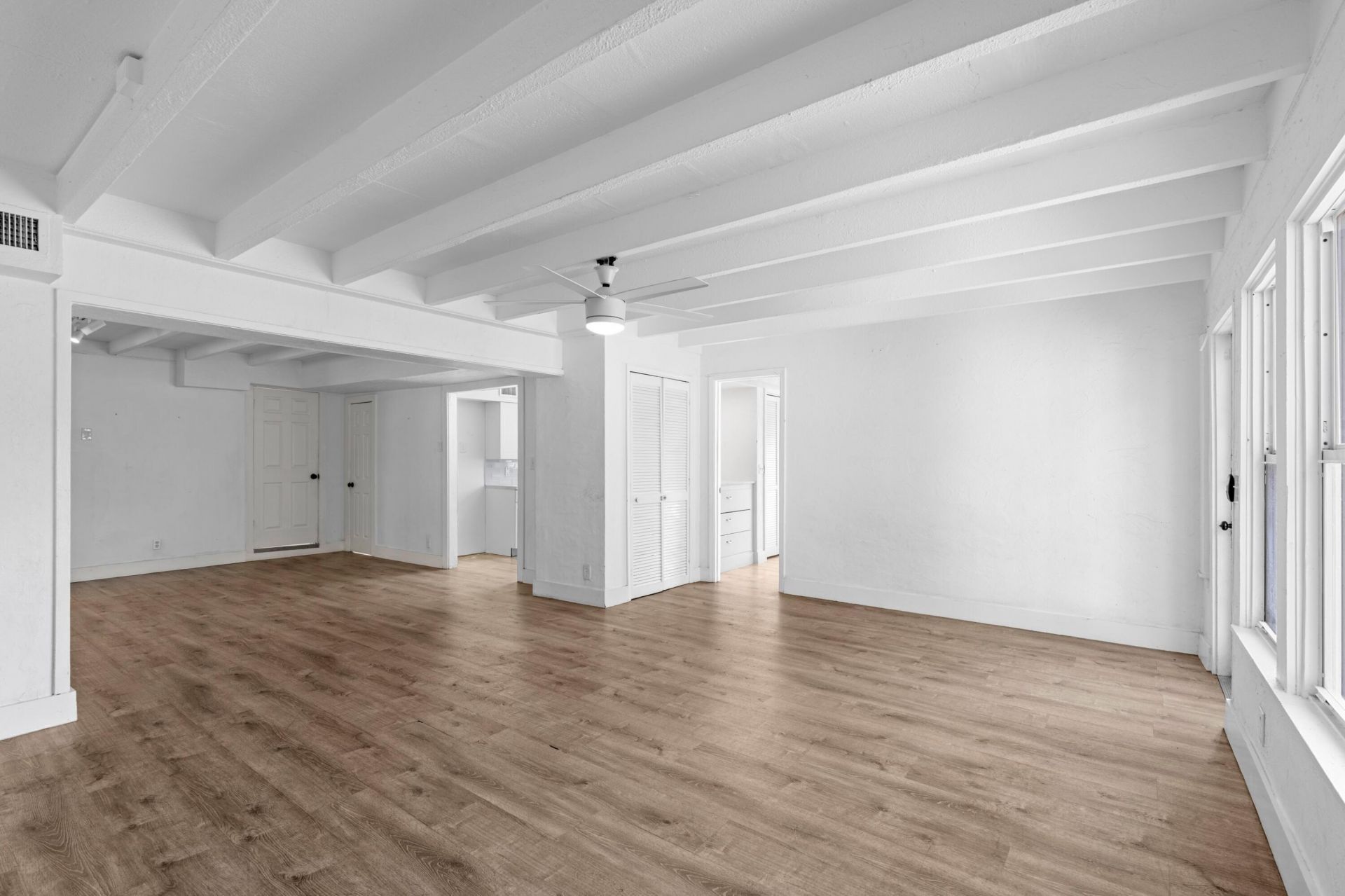526 38th Street, West Palm Beach, FL 33407 Photo