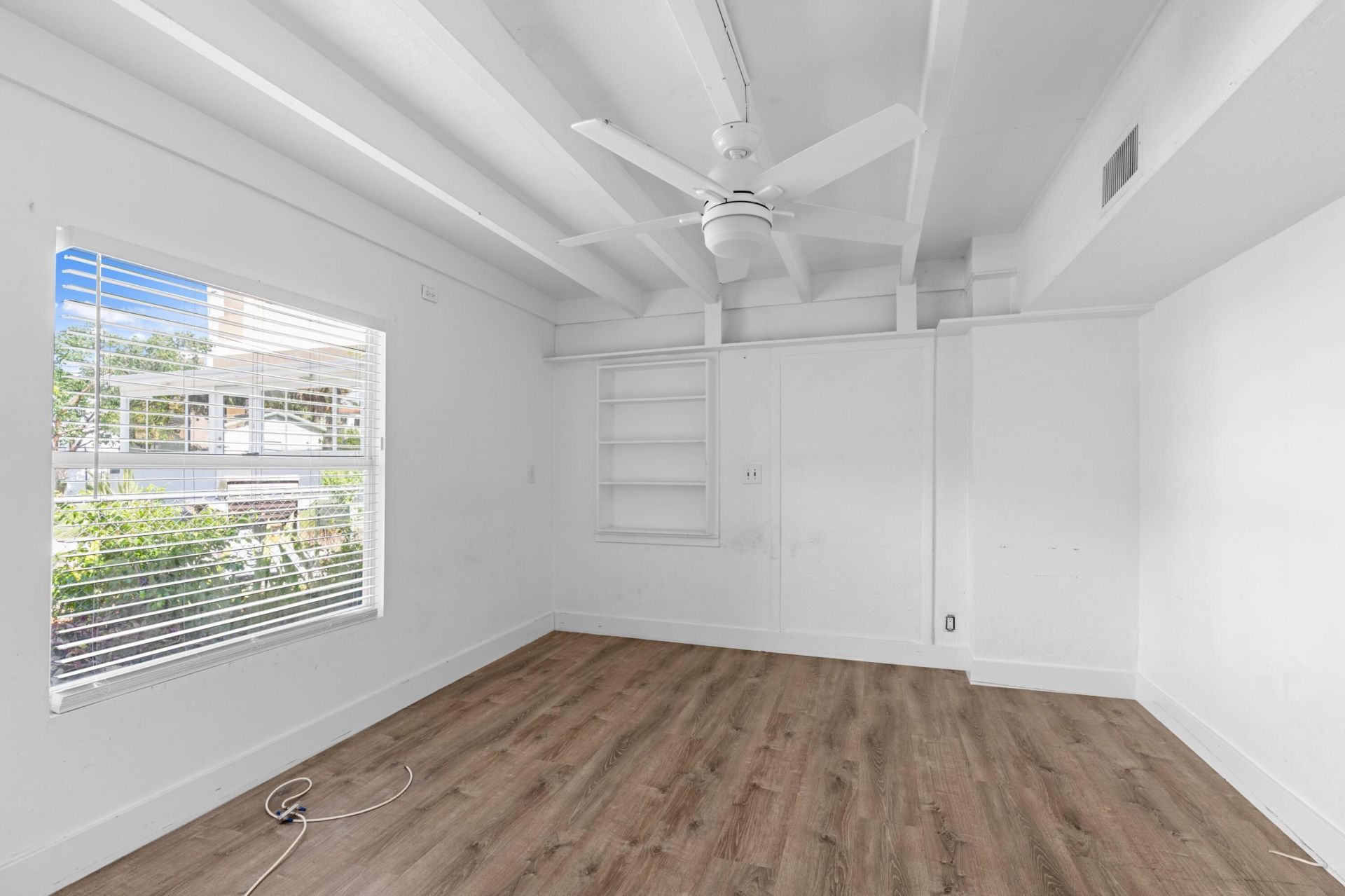 526 38th Street, West Palm Beach, FL 33407 Photo