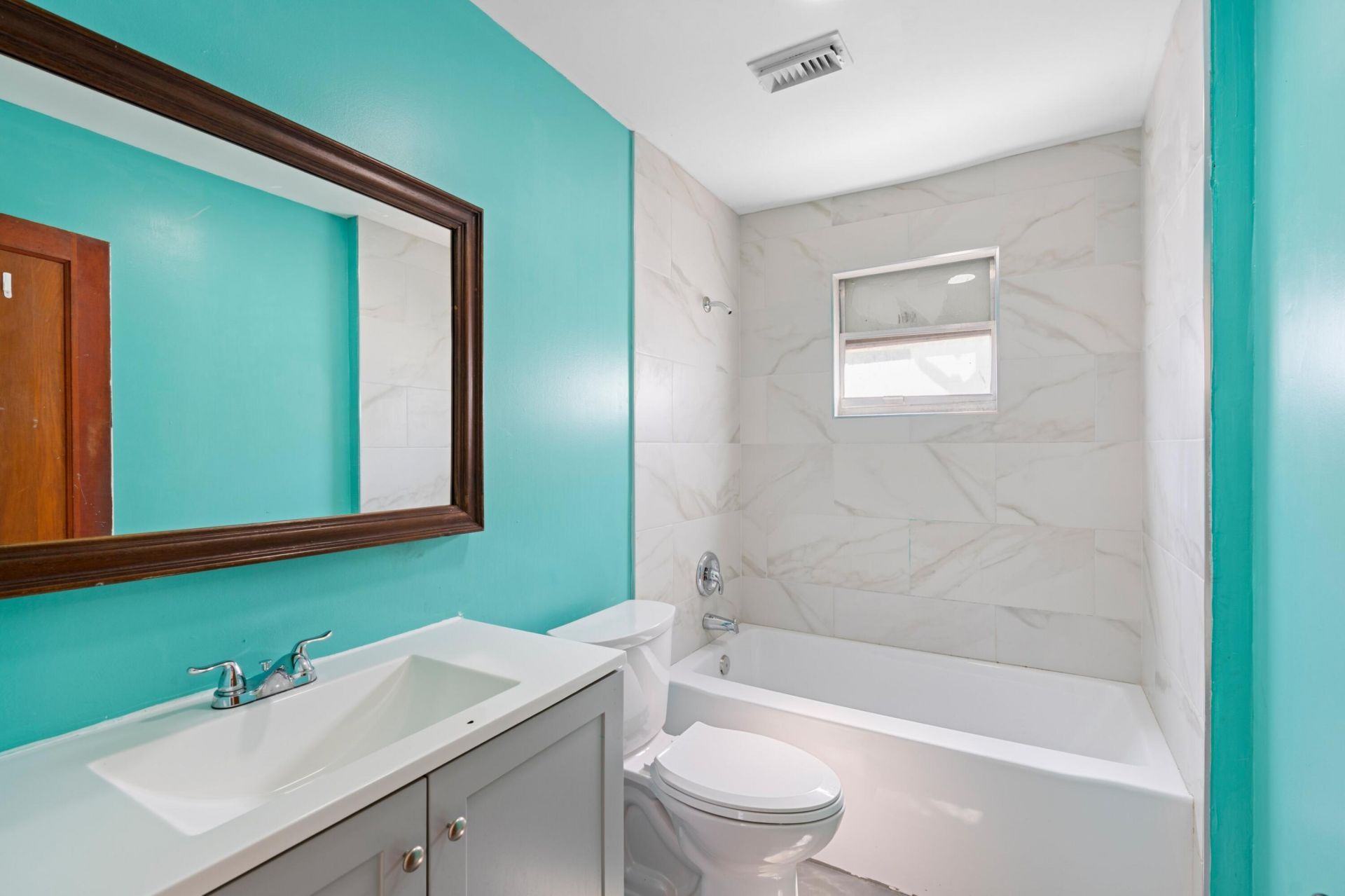 526 38th Street, West Palm Beach, FL 33407 Photo