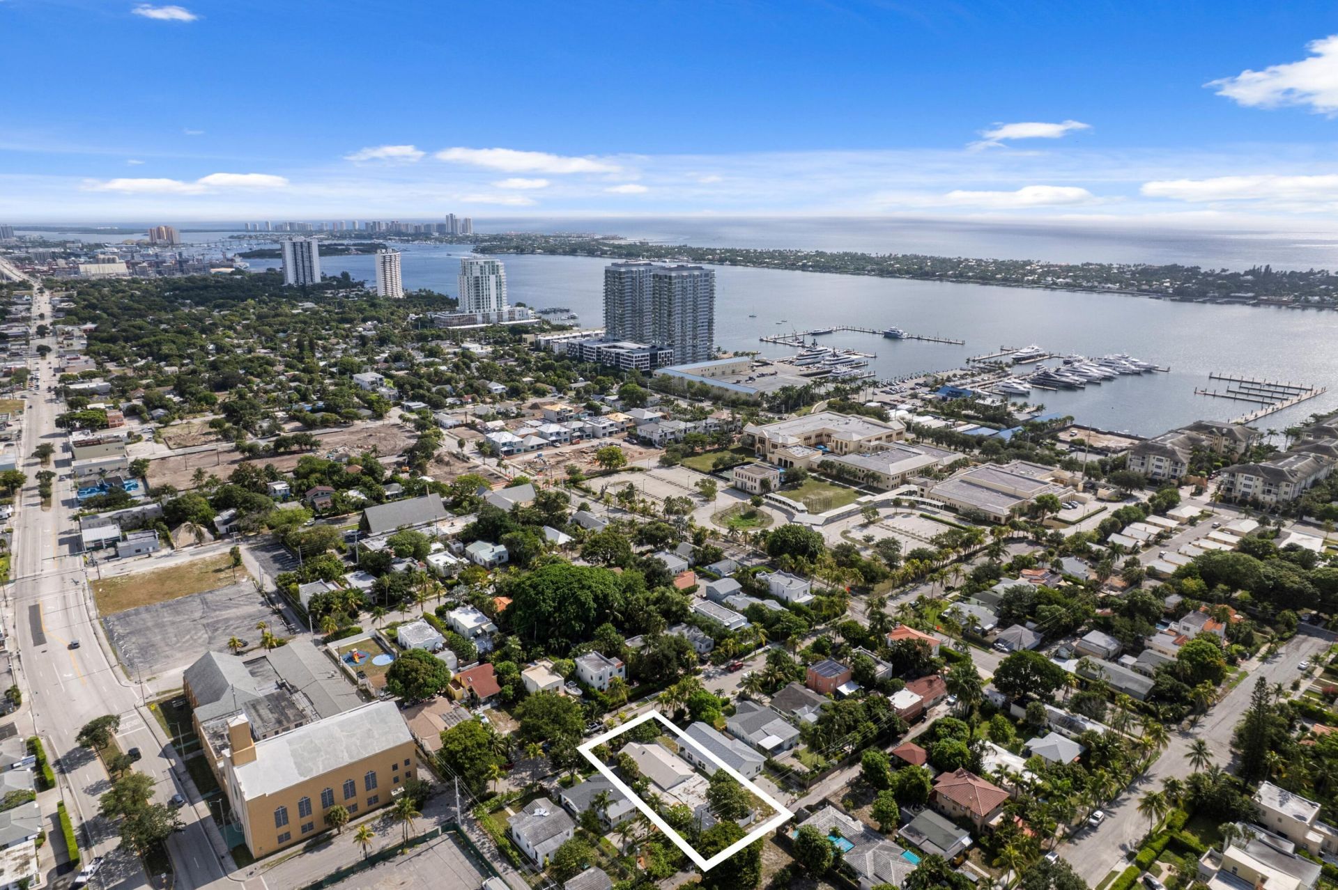 526 38th Street, West Palm Beach, FL 33407 Photo