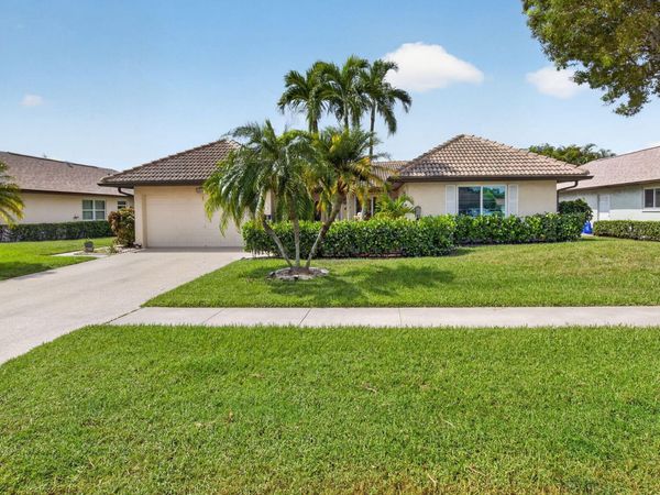 10300 GREENTRAIL Drive N, Boynton Beach, FL 33436