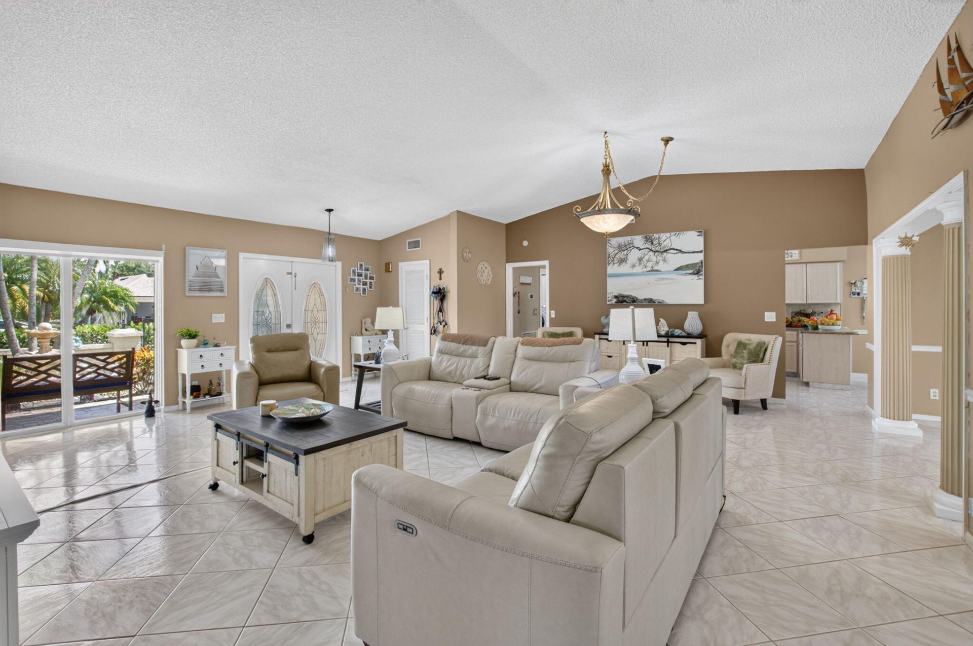 10300 Greentrail Drive N, Boynton Beach, FL 33436 Photo
