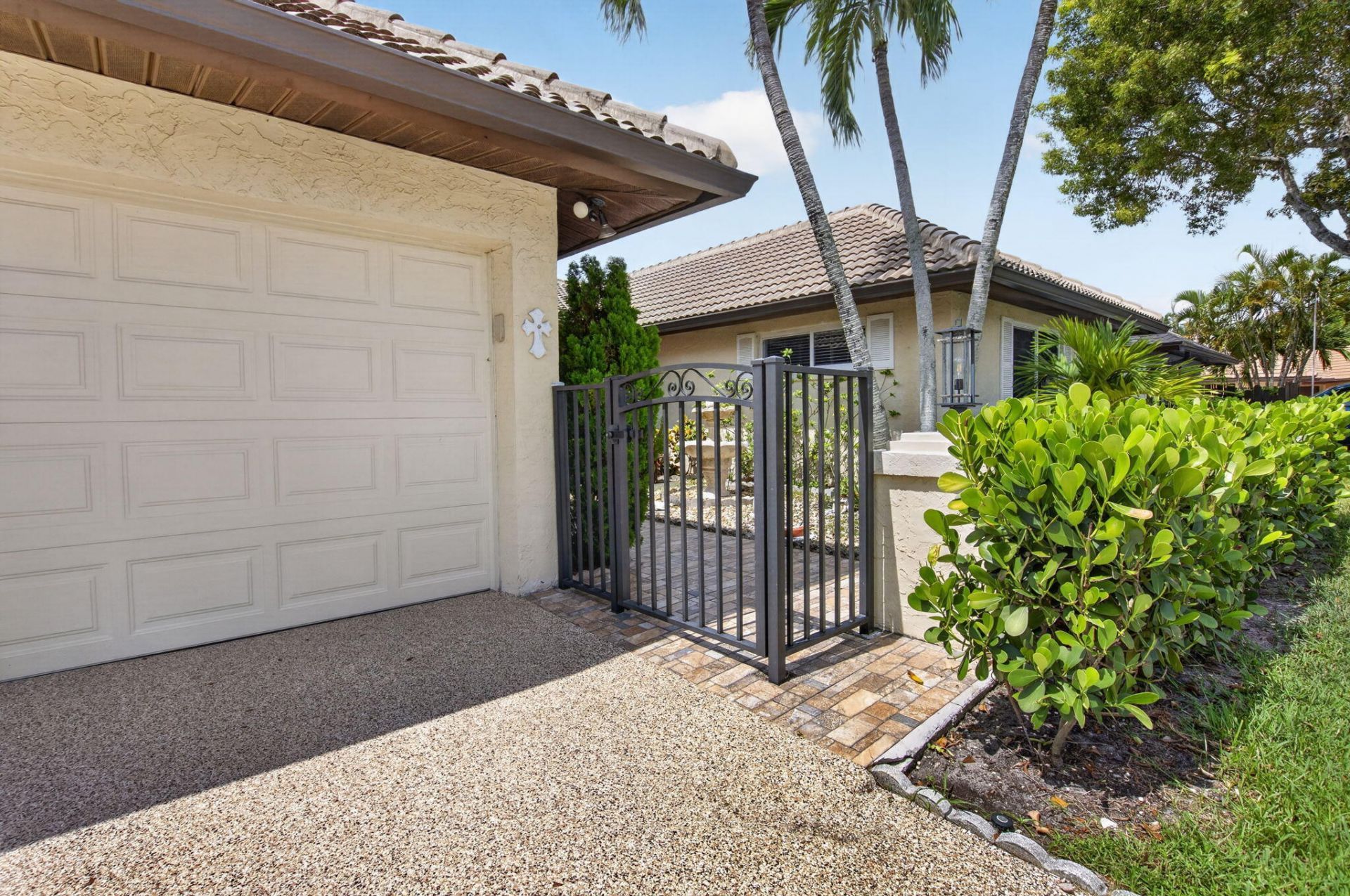10300 Greentrail Drive N, Boynton Beach, FL 33436 Photo