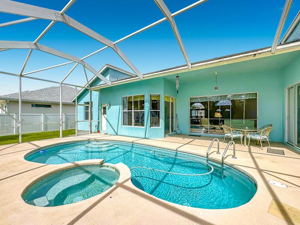 497 SE NOME Drive, Port St. Lucie, FL 34984