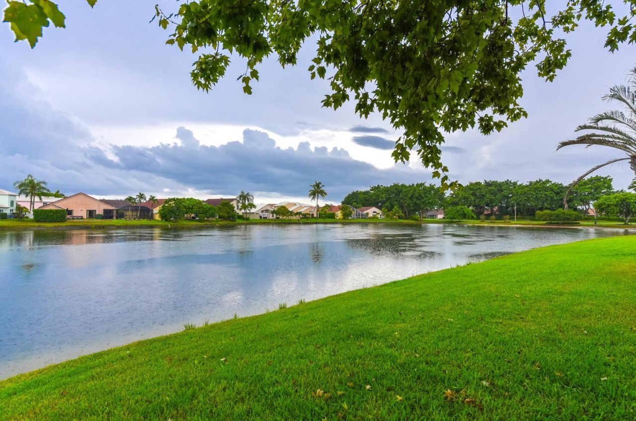 10848 Tamoron Lane, Boca Raton, FL 33498 Photo