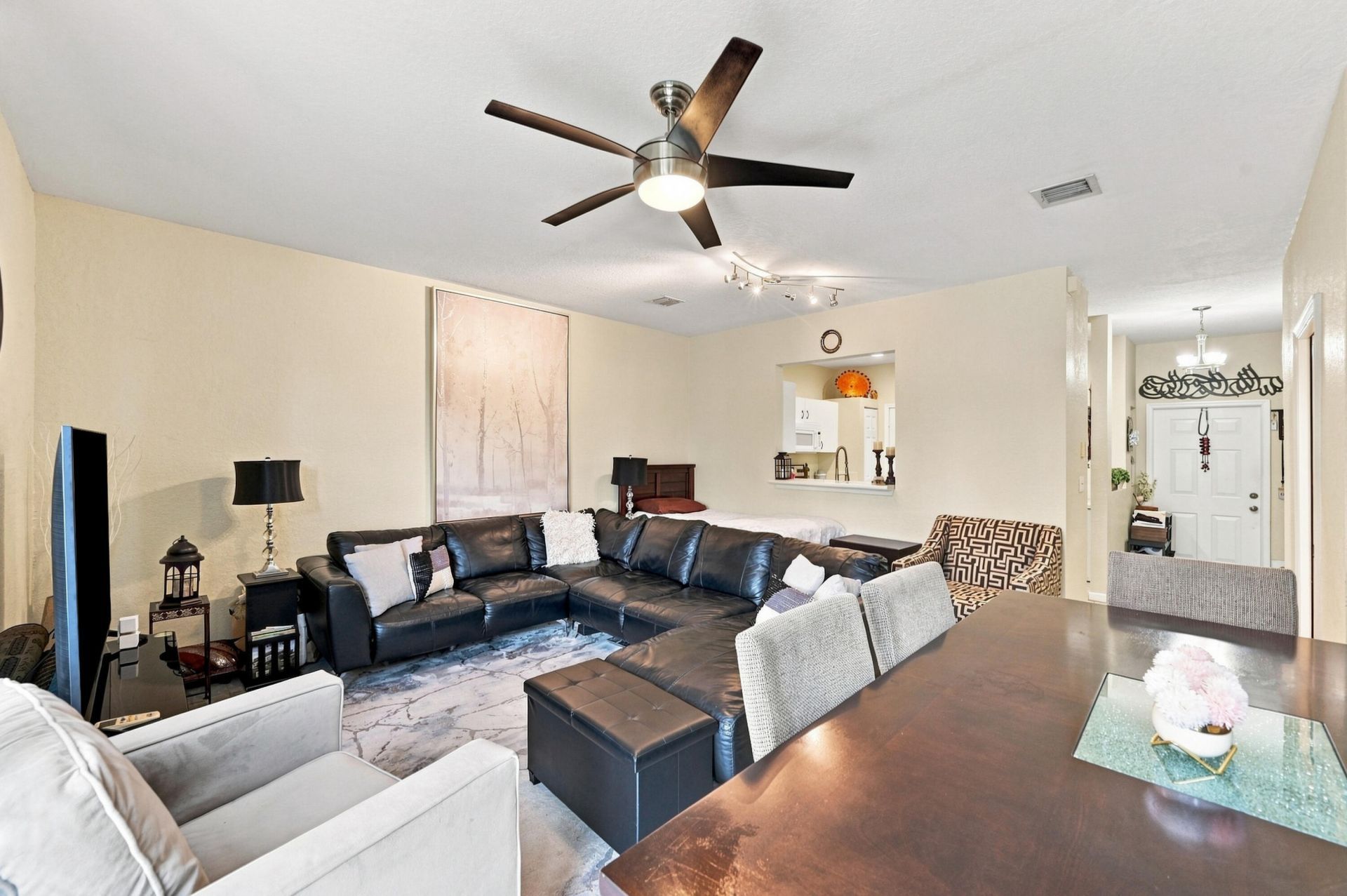 5477 NW 90th Terrace, Sunrise, FL 33351 Photo