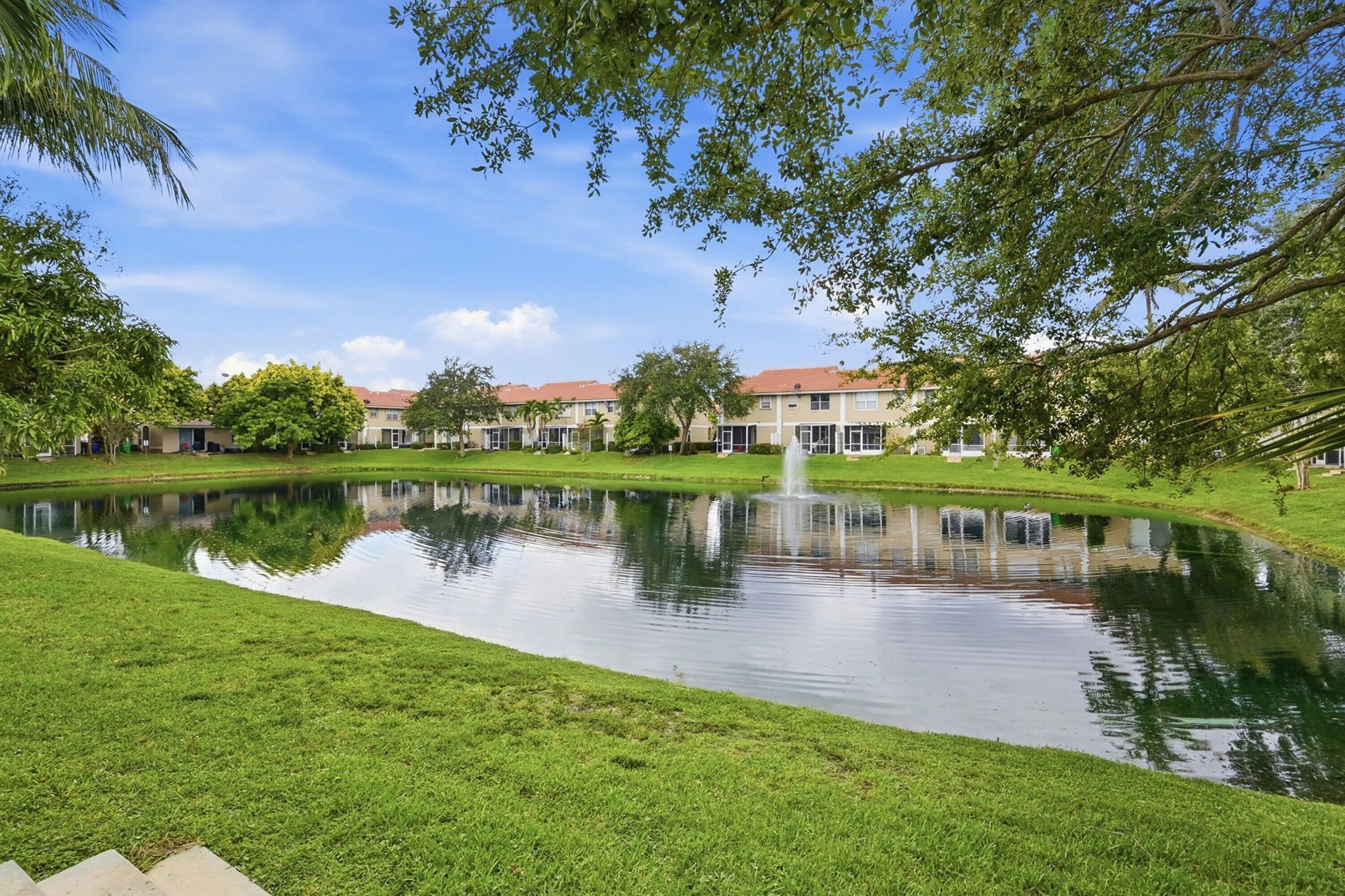 5477 NW 90th Terrace, Sunrise, FL 33351 Photo