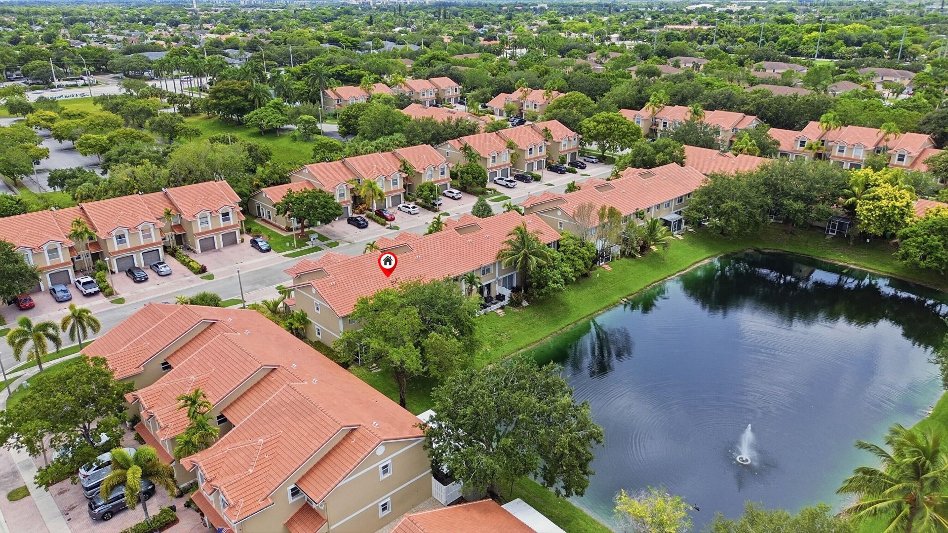 5477 NW 90th Terrace, Sunrise, FL 33351 Photo