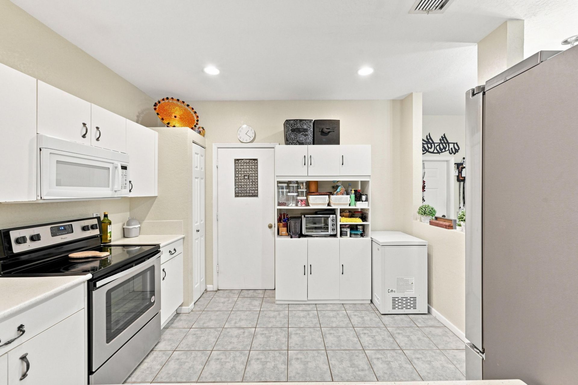 5477 NW 90th Terrace, Sunrise, FL 33351 Photo