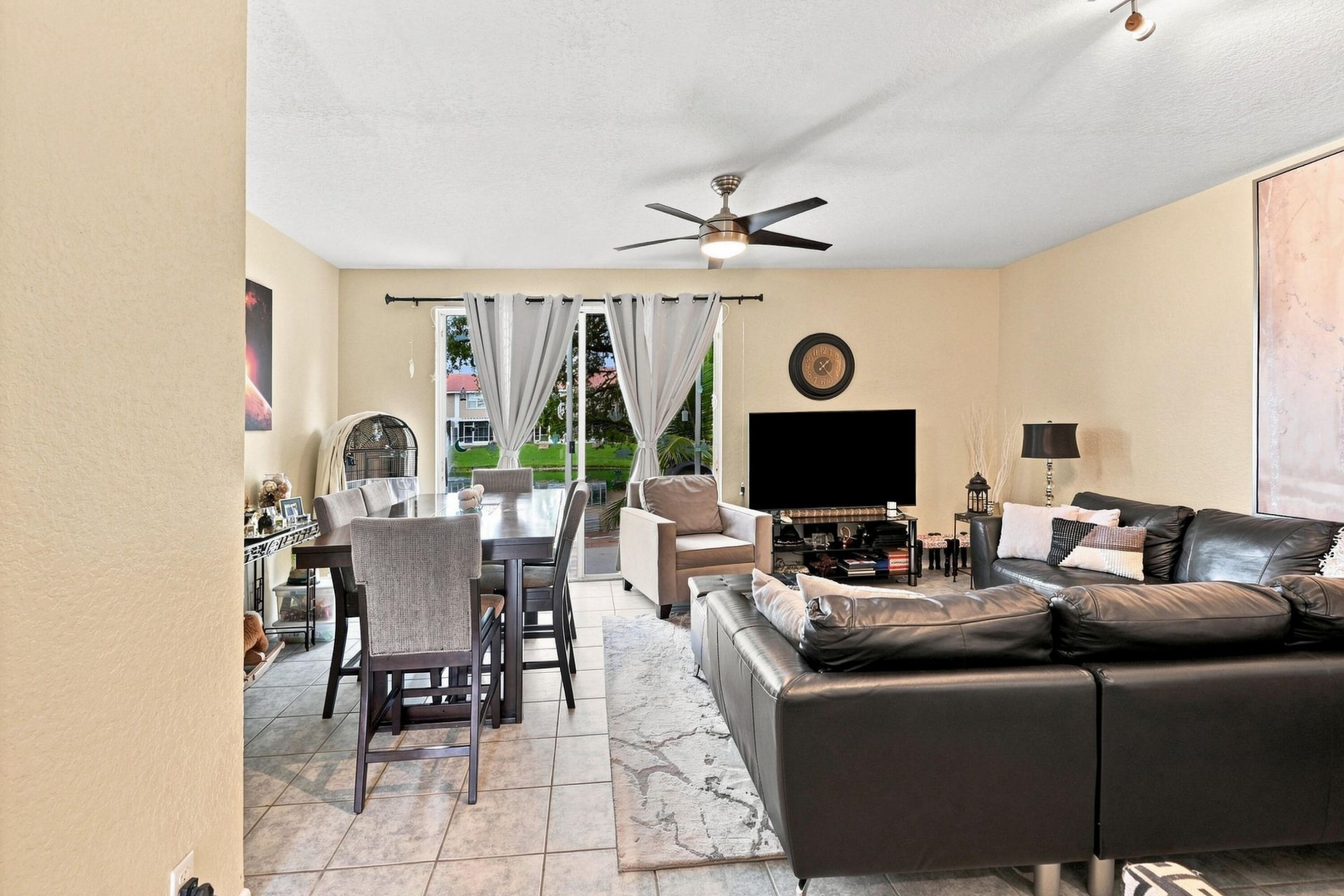 5477 NW 90th Terrace, Sunrise, FL 33351 Photo