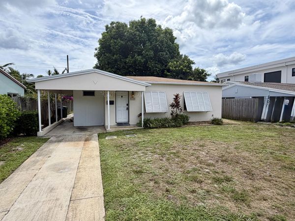 1228 NE 13TH Avenue, Fort Lauderdale, FL 33304