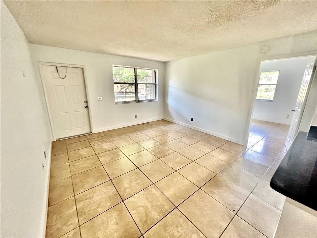 741 NW 104th Avenue, Unit 203, Pembroke Pines, FL 33026 Photo