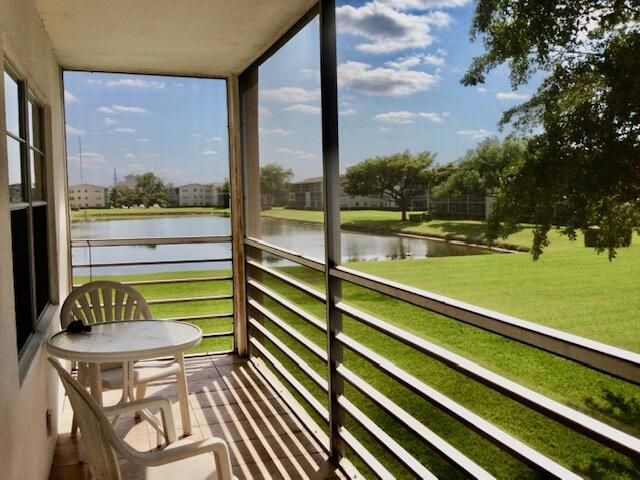571 Fanshaw N, Boca Raton, FL 33434 Photo