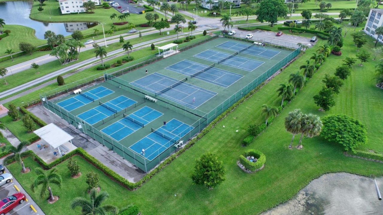 571 Fanshaw N, Boca Raton, FL 33434 Photo