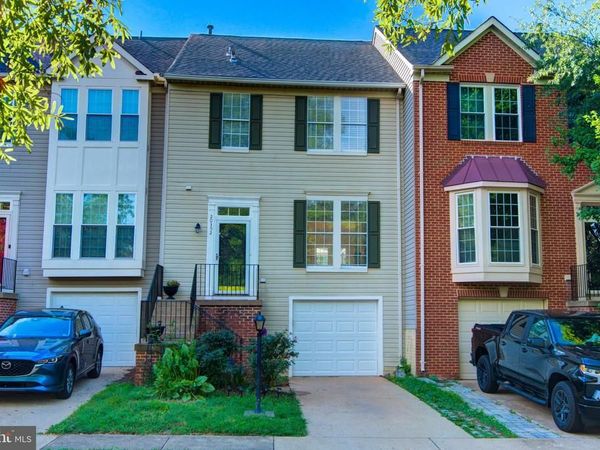 20352 BRIARCLIFF TERRACE, POTOMAC FALLS, VA 20165