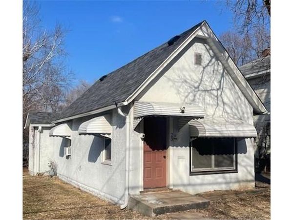 25 Winter Street , Saint Paul, MN 55103