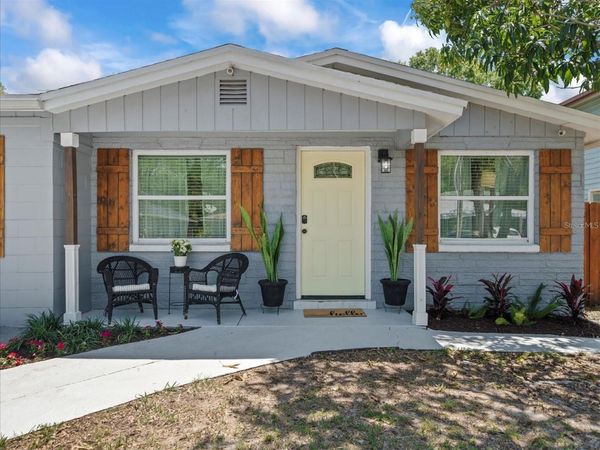 3138 W VARN AVENUE , TAMPA, FL 33611