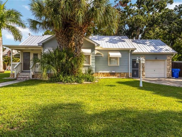 2016 VIRGINIA DRIVE, BRADENTON, FL 34205