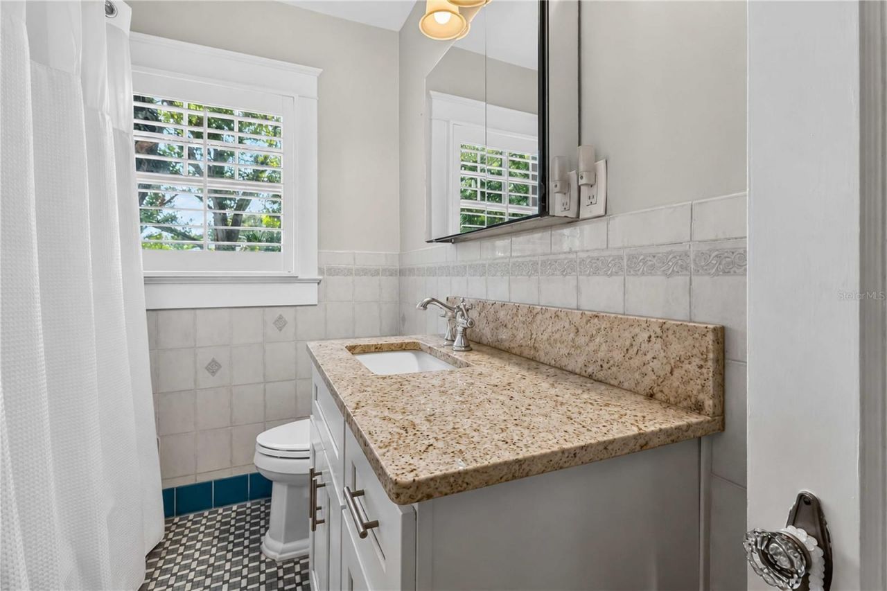 2016 Virginia Drive, Bradenton, FL 34205 Photo